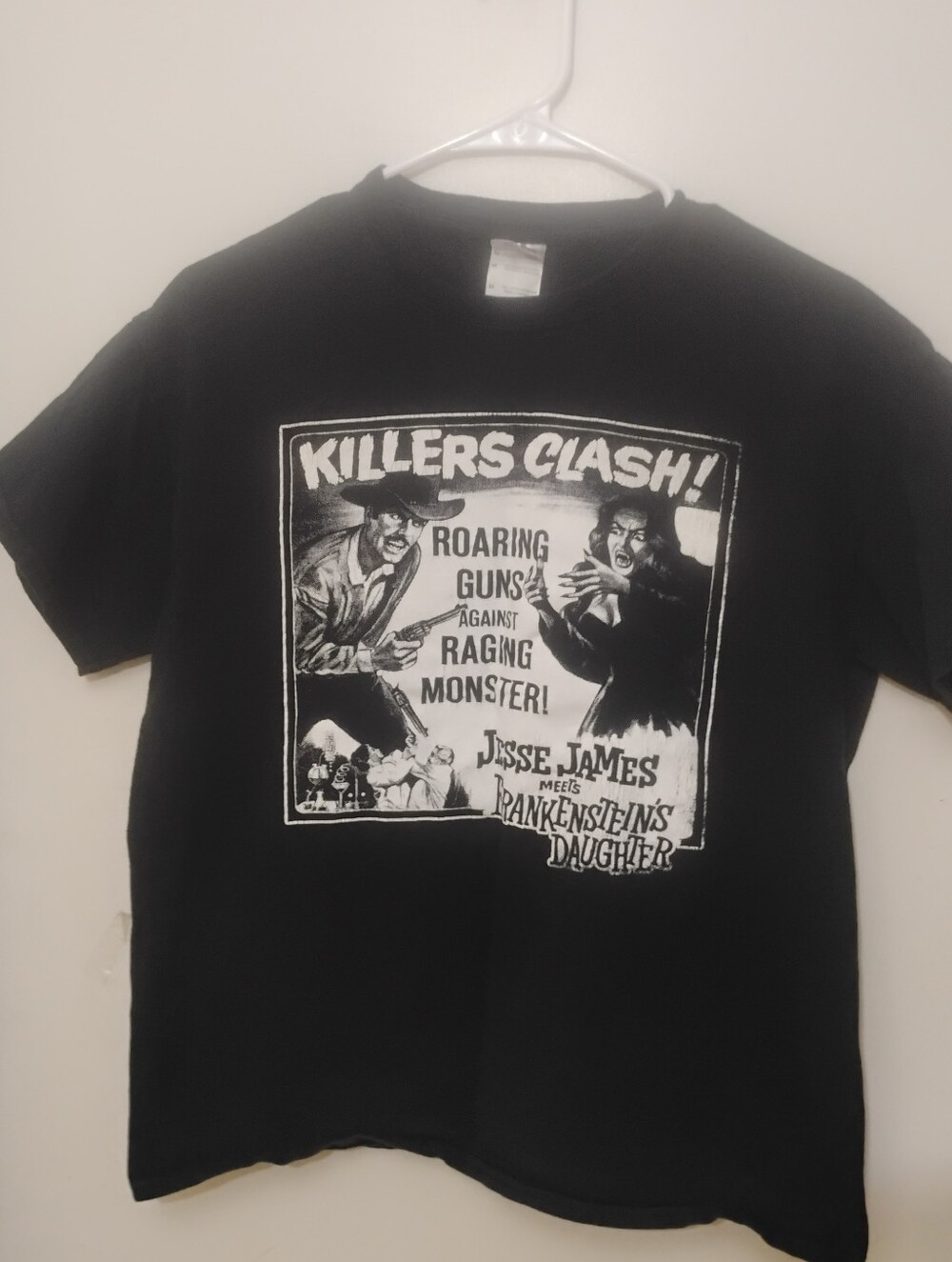 Gildan Black Crewneck Tee with White Tag Detail